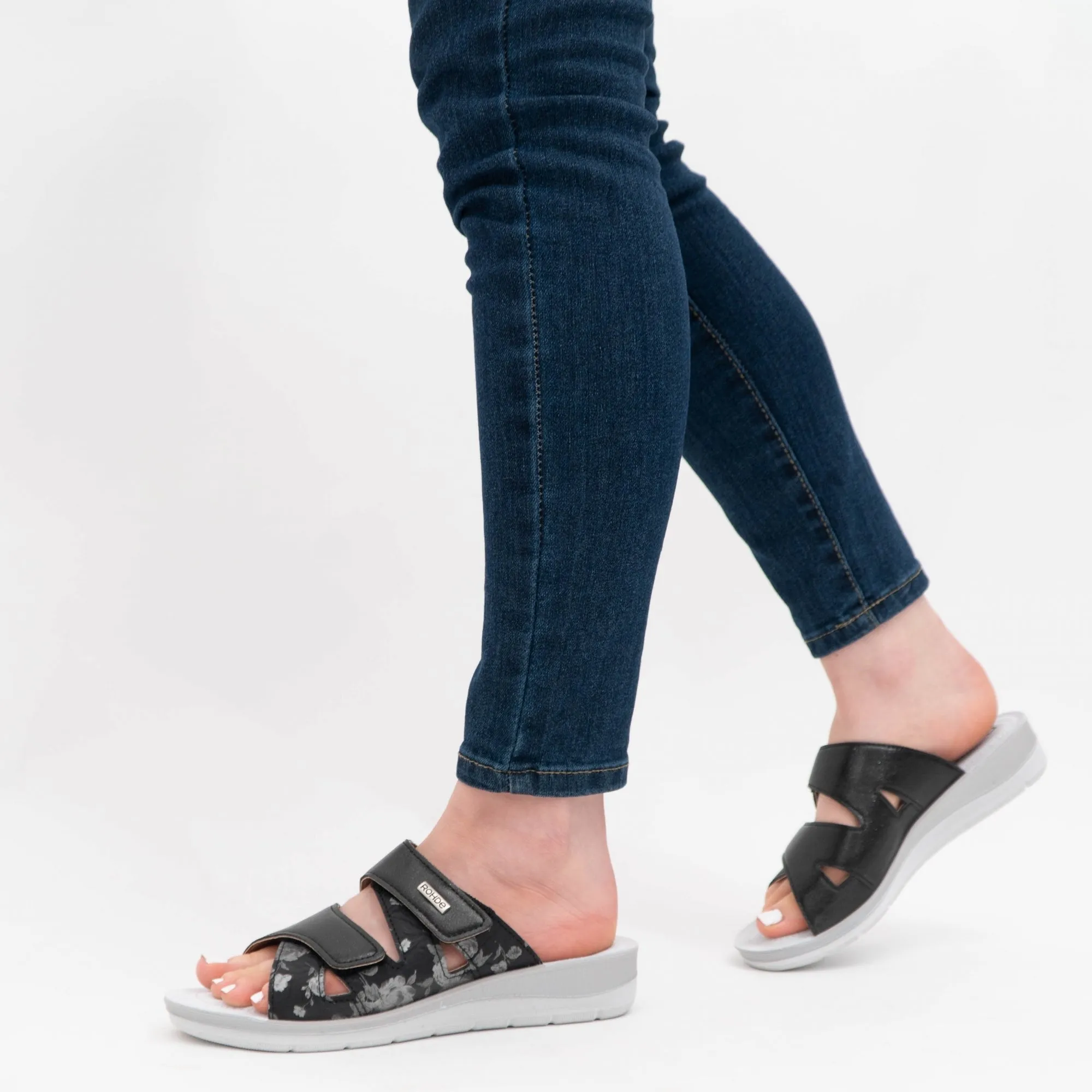 1361 Ladies Slip-On Mule Sandals Black