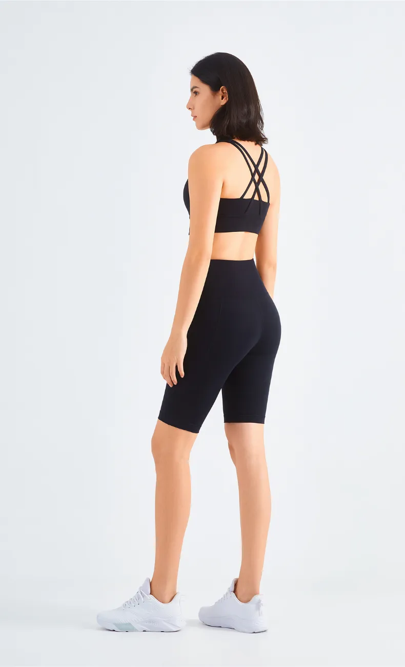 Isis High-Waist Seamless Biker Short With Pocket