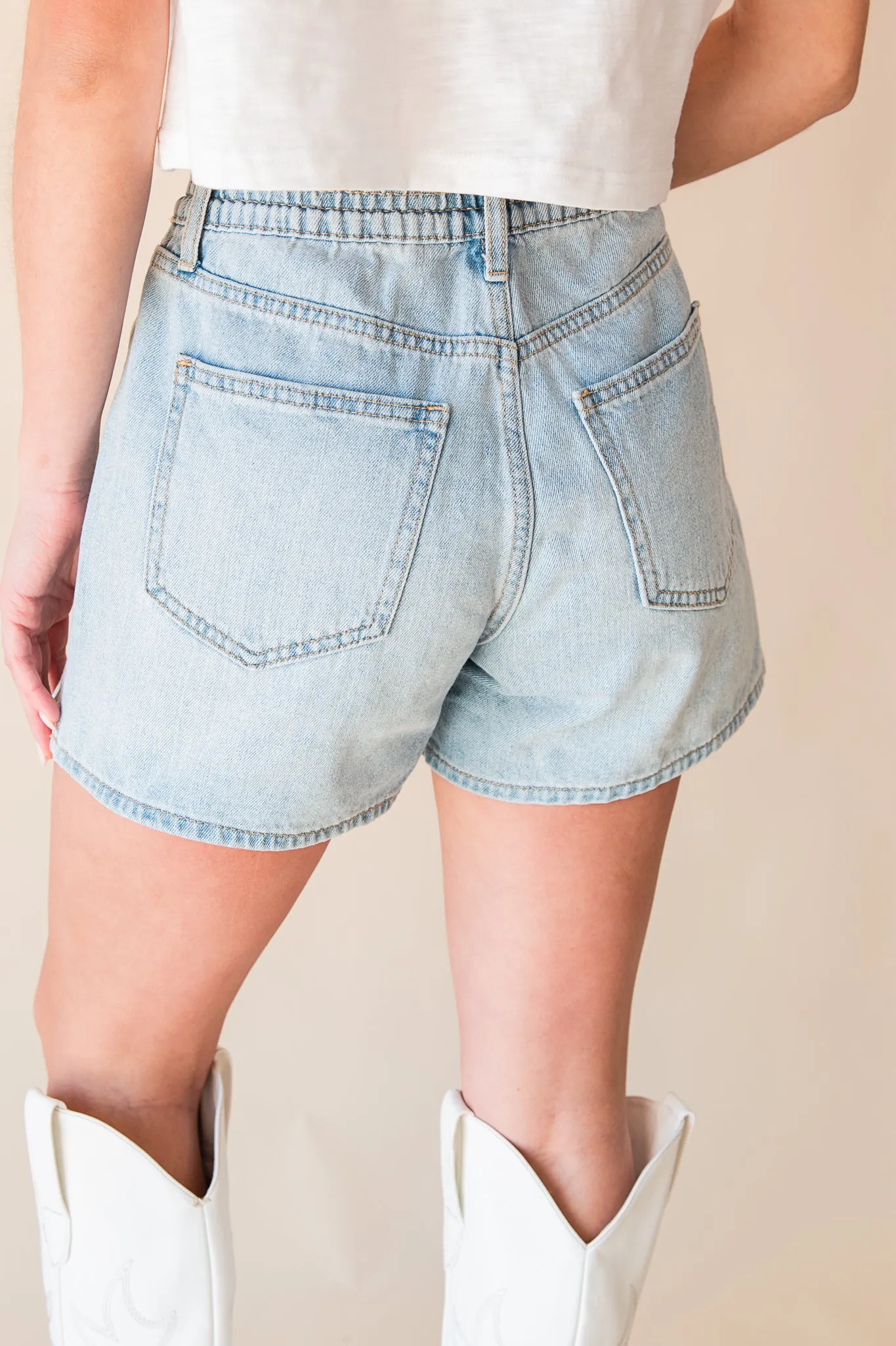Orchard Road Mom Short