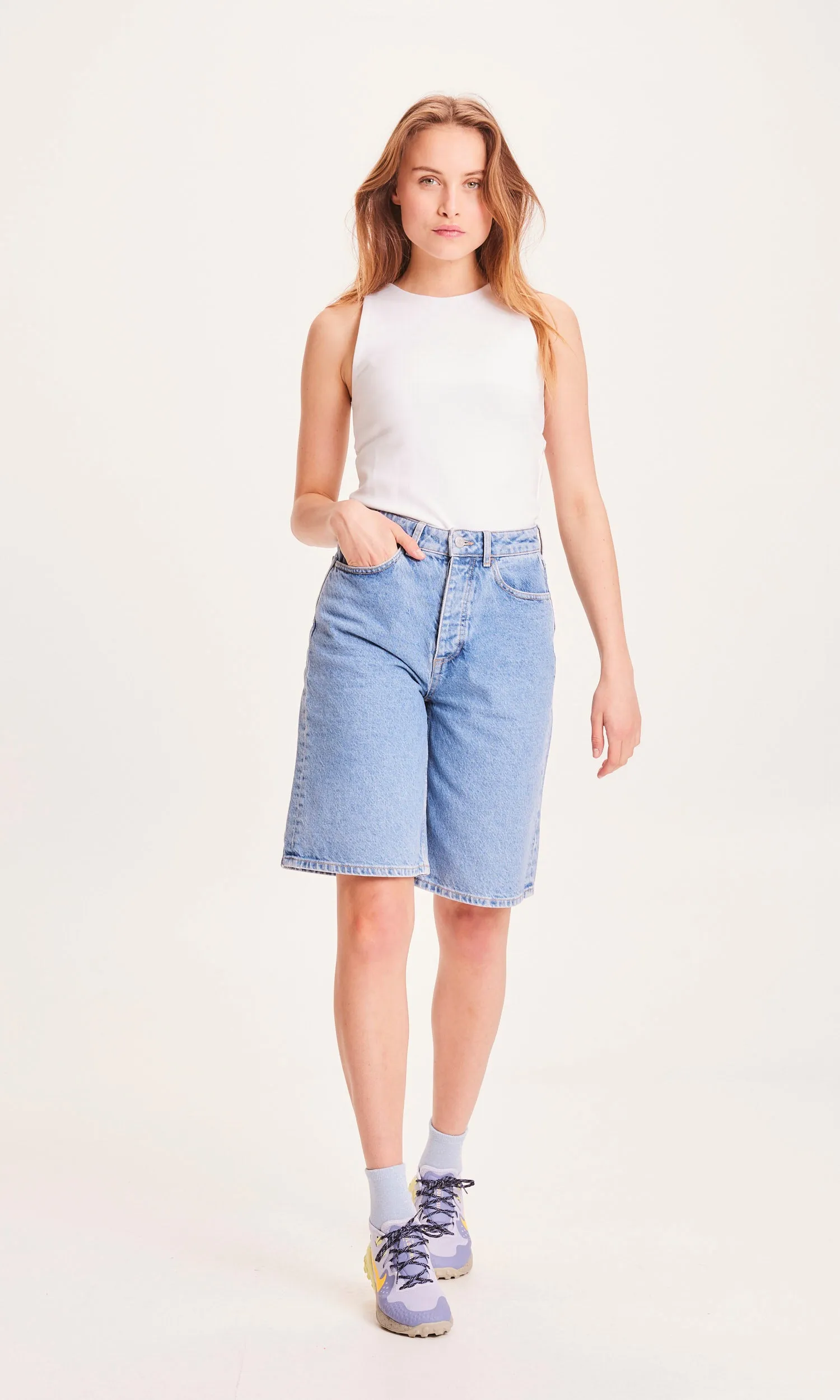 REBORN™ ALLY high waist bermuda denim shorts - Bleached Stonewash