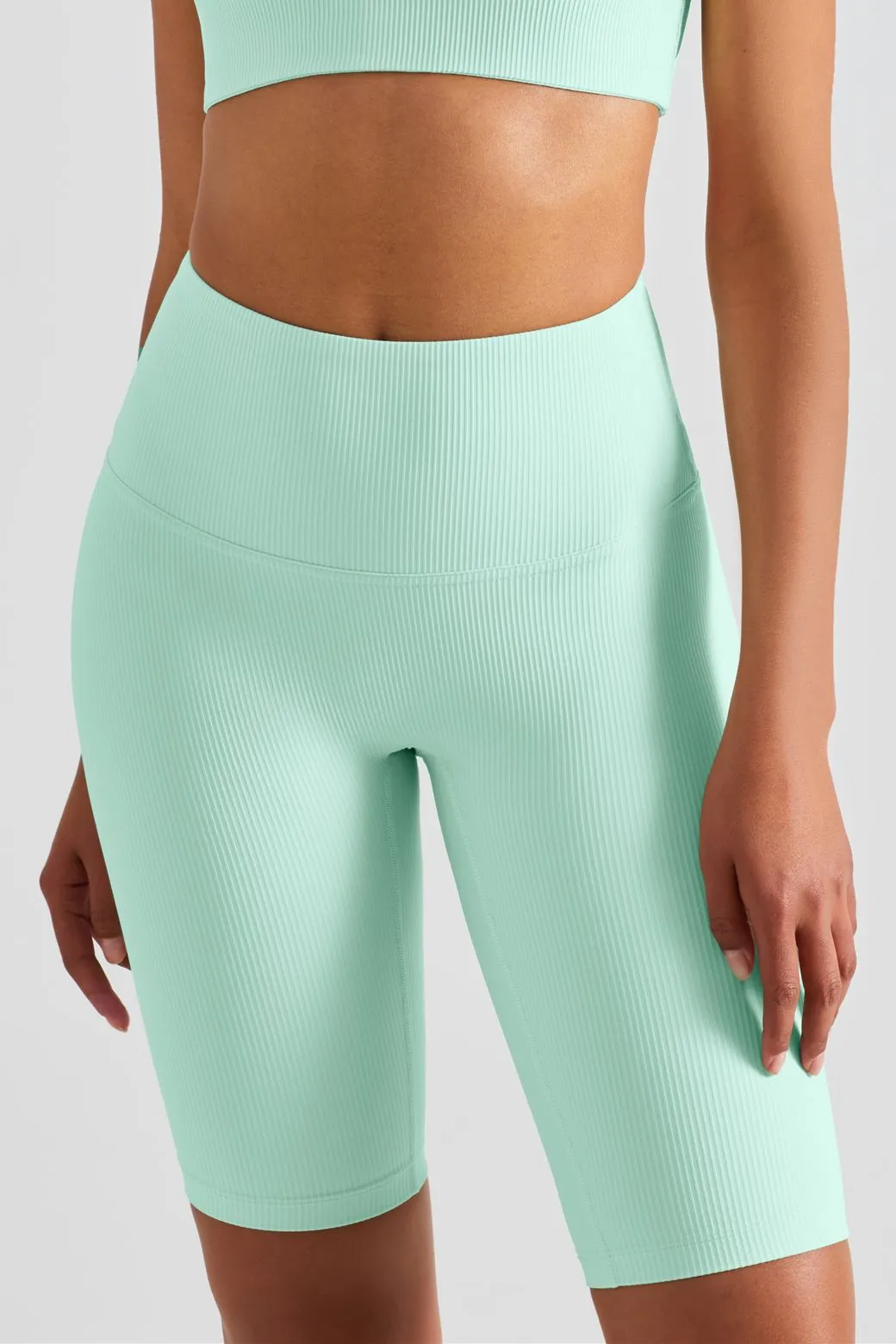 Ribbed Seamless Yoga Shorts