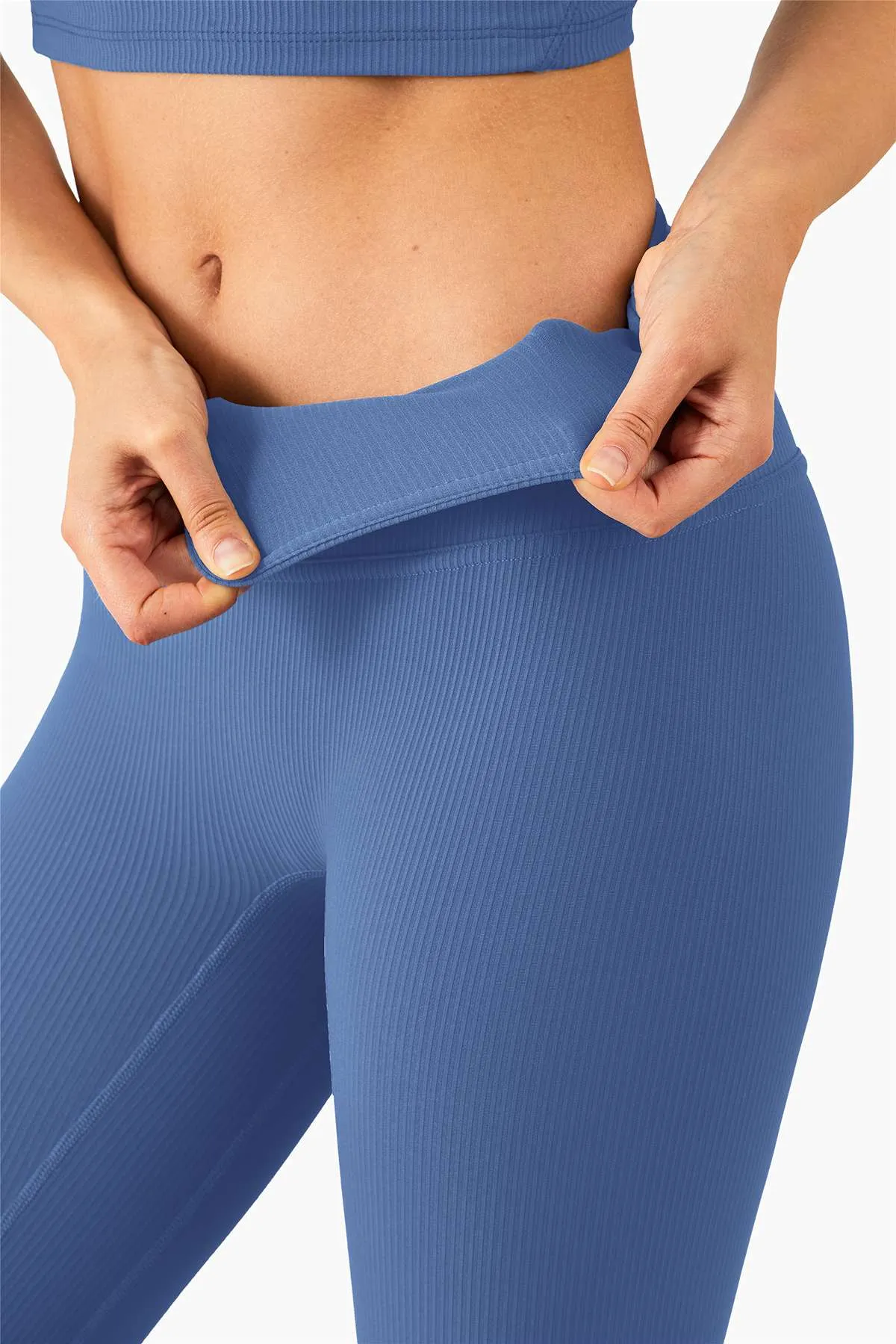 Ribbed Seamless Yoga Shorts