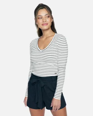 SOPHIE FITTED TEE
